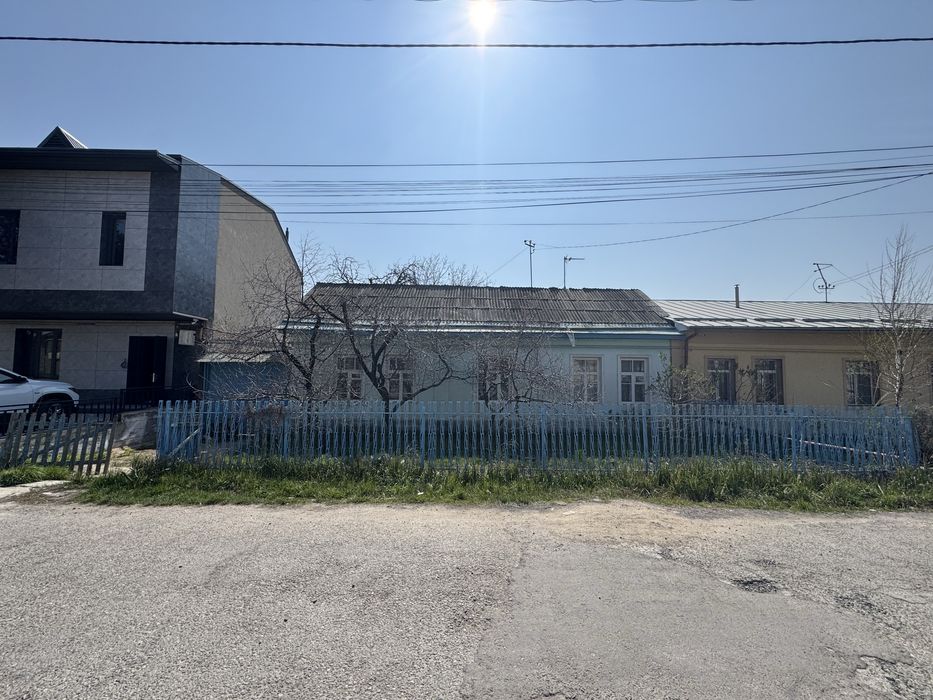 Продается земля 7,5 соток. Кибрай. Центр.