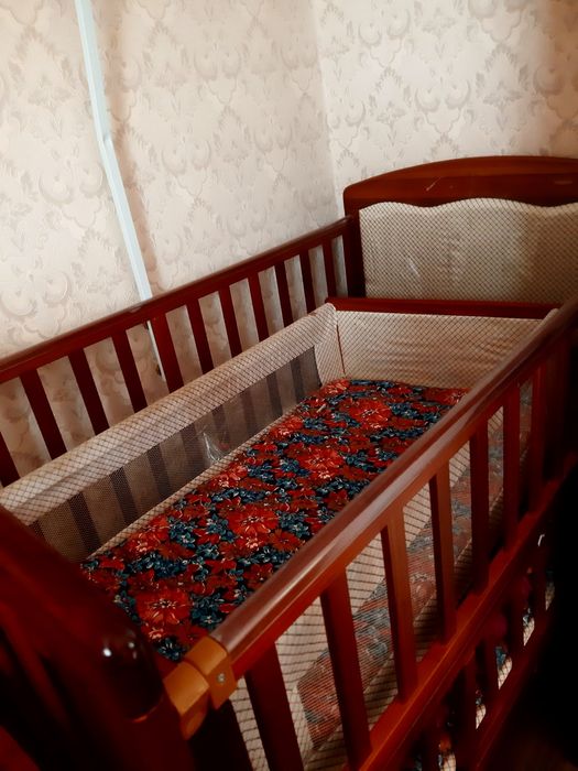 Детская кровать с люлькой