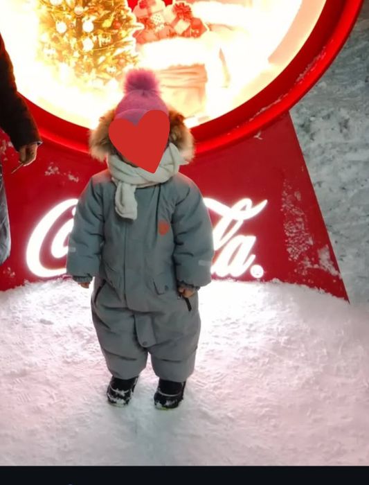 Продаю детский комбинезон зимний