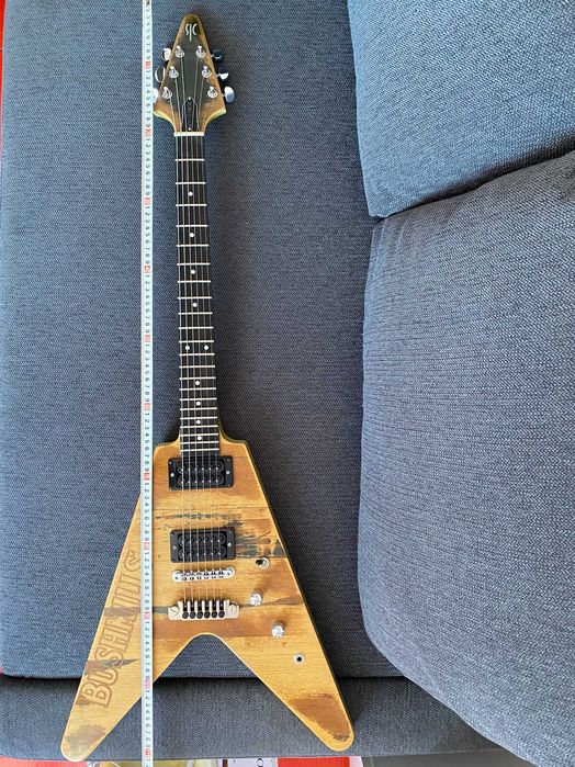 Електрическа китара Bushmills Flying V