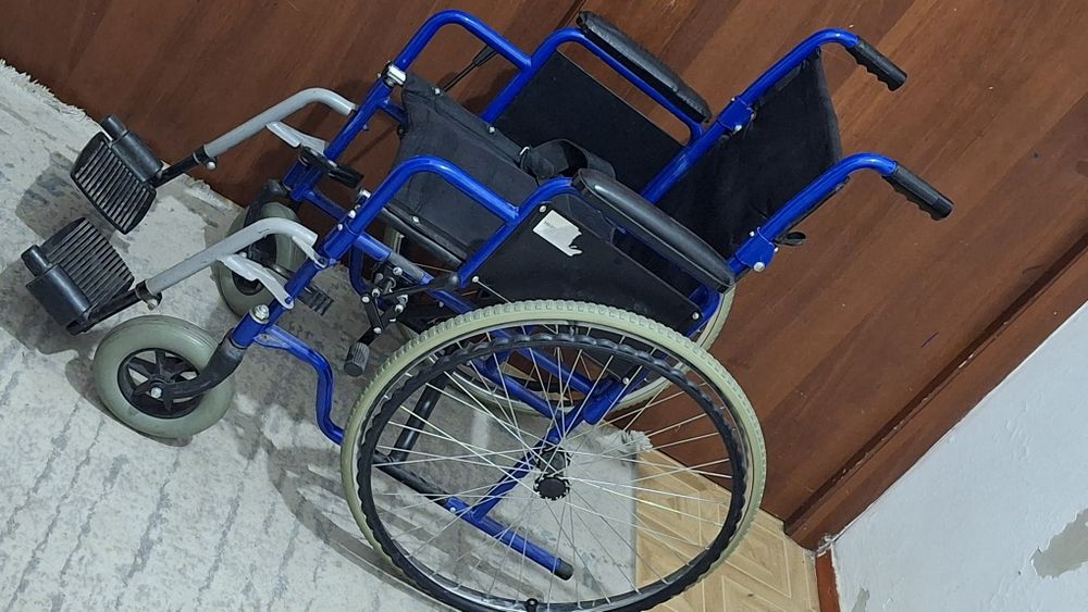Инвалидная коляска