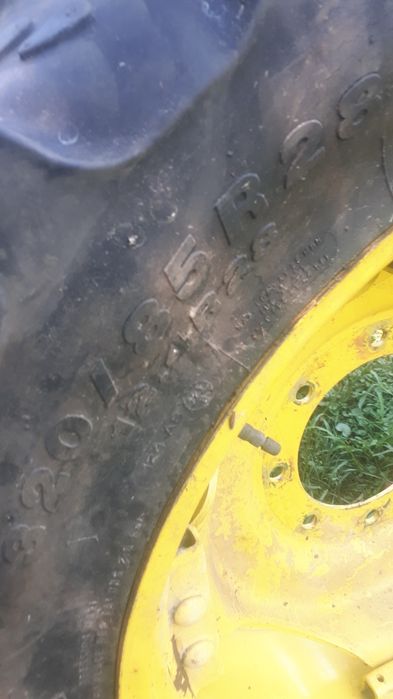 Anvelope cu jenti 320/85R28 12,4