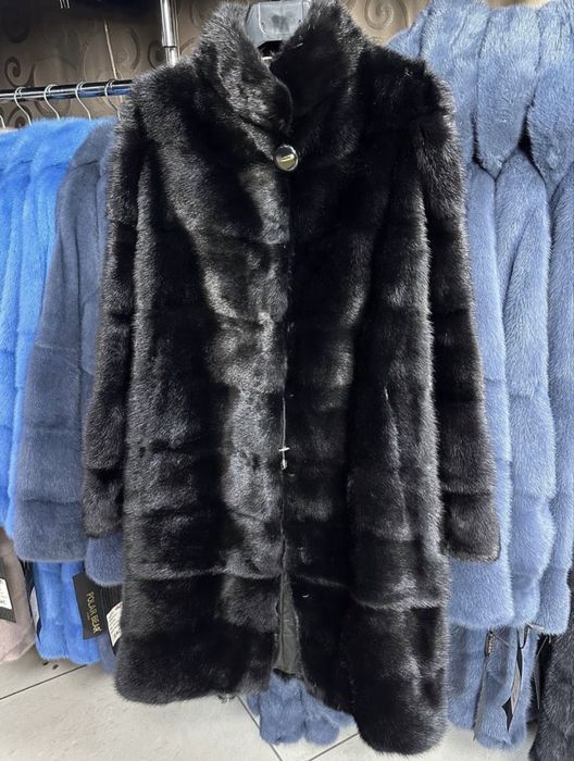 Продается новая норковая шуба.