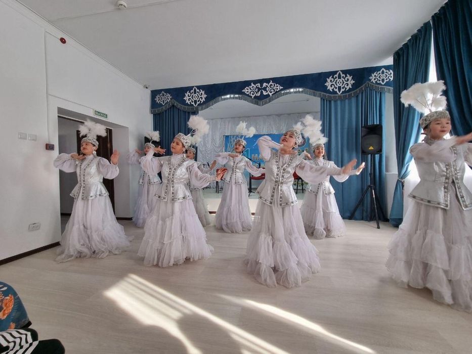 Костюм для танцев казахский