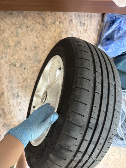 Продам резину в комплекте с дисками