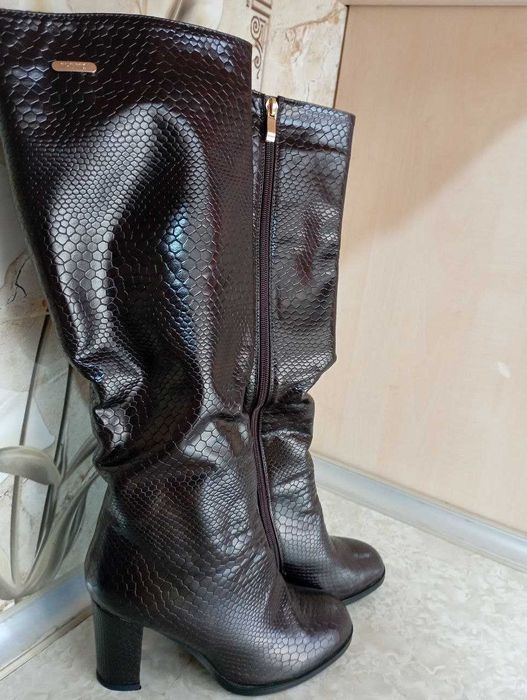 Аёллар оёқ қийими