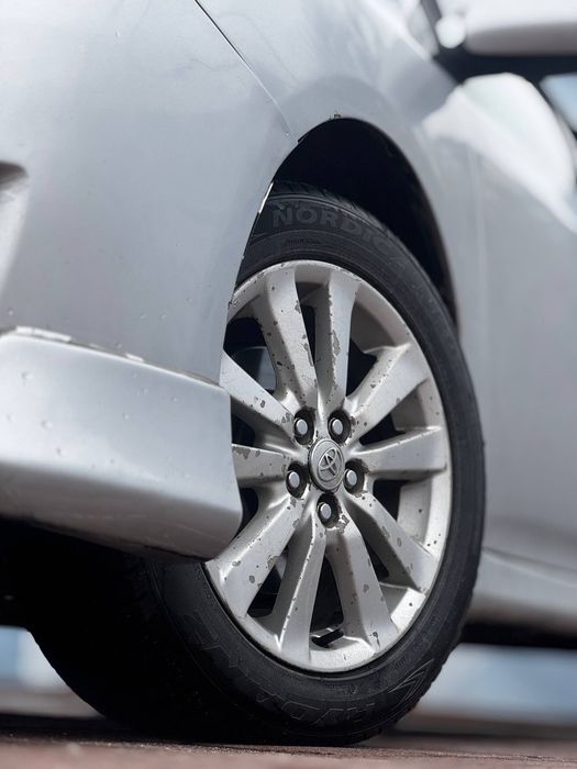 Toyota corolla машина