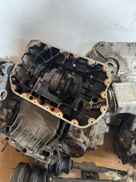 Продам запчасти на мерседес