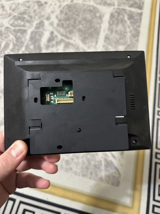 внутренний видеодомофон (монитор)