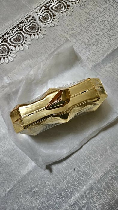 Вечерняя клатч золотистого цвета