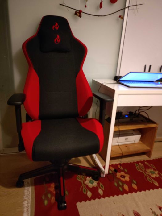 Scaun gaming/birou Nitro S300 red/black in garantie/sep 2025