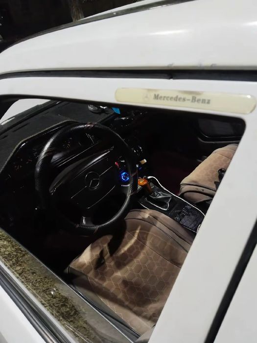 Продам Мерс 124 город сатпаев