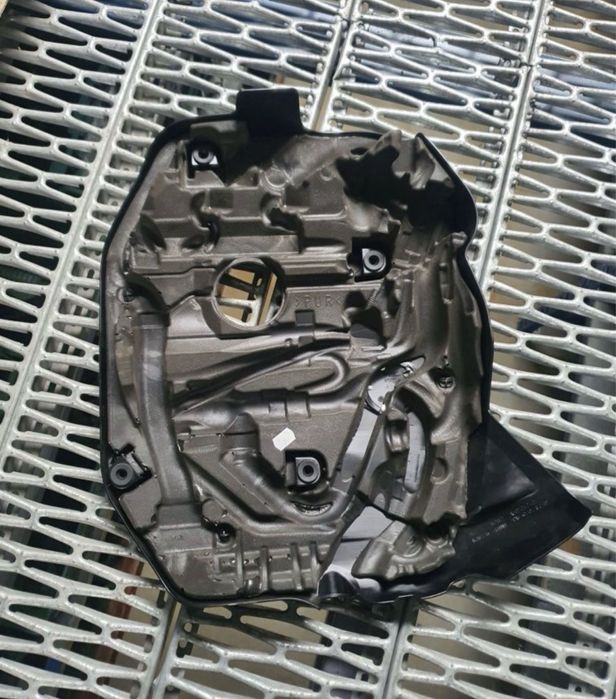 Capac motor bmw g20 g21 330e g01 g02 f30  b48 b46