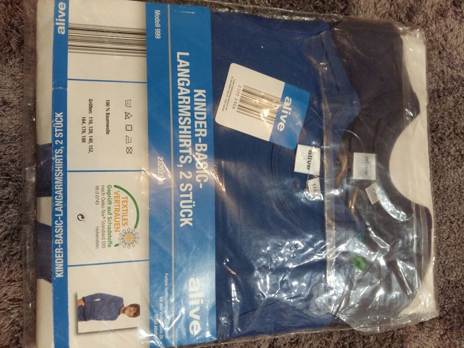 Vând 3 seturi bluze 116