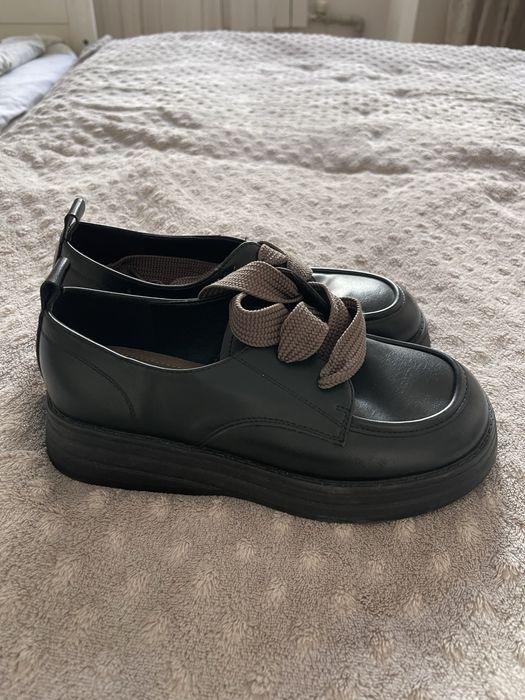 Кожаная обувь на весну