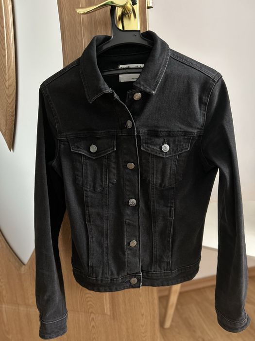 Geaca de blugi , neagra !