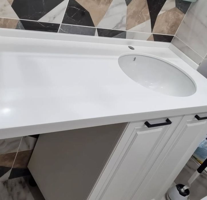 Искусственый камень столешки