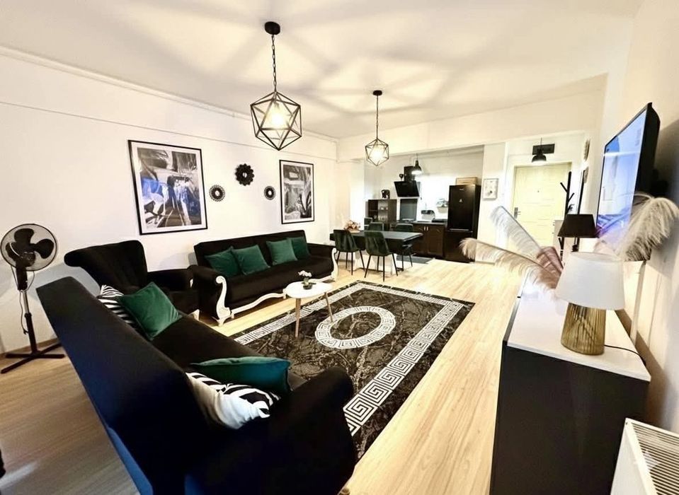 De închiriat apartament 2 camere in statiunea Mamaia zona Vega, Butoaie, cu vedere bilaterala la.mare si la lac.