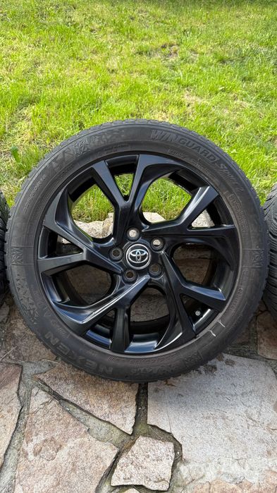 Оригинални 18" джанти Toyota CH-R (18x7J ET50 5x114.3) + зимни гуми NEXEN 225/50R18 99H