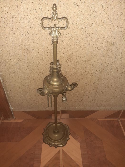 Настолна лампа с месинг