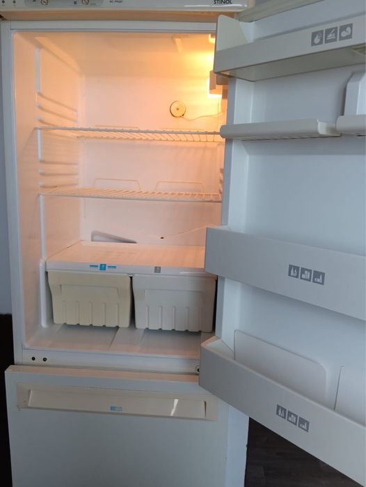 Холодильник рабочий