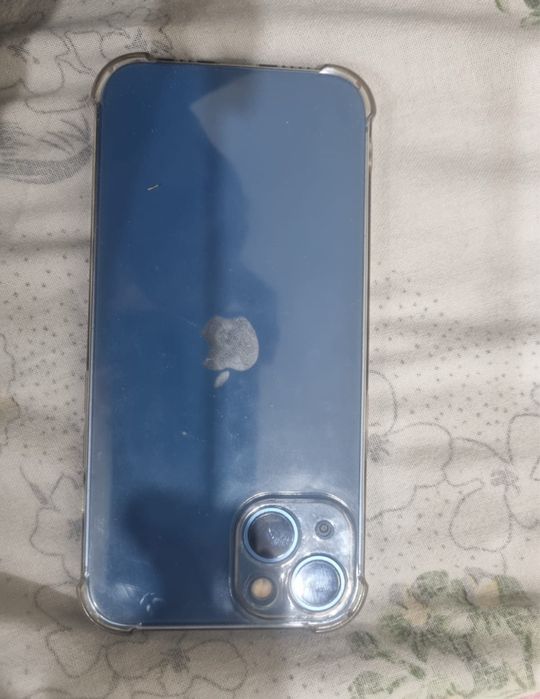 Продам айфон 13