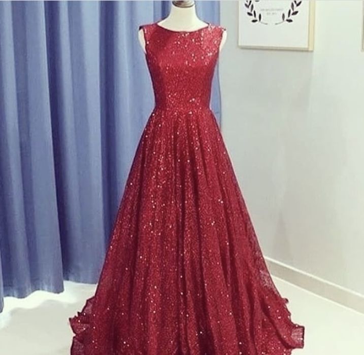 Вечерние платья