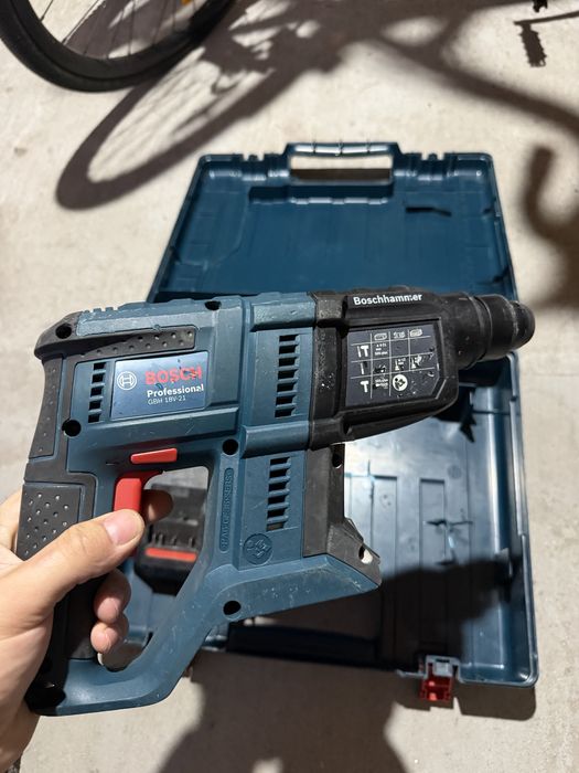 Bosch GBH 18V-21 безчетков перфоратор