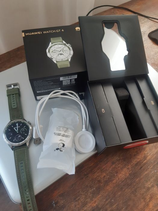 Смарт часы HUAWEI GT4