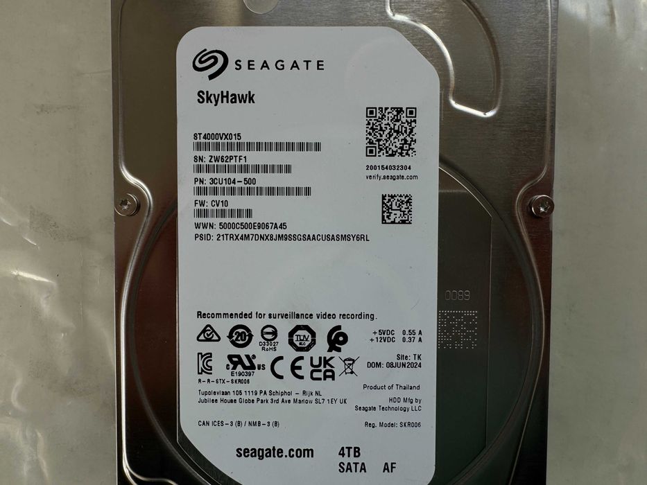Жесткий диск Seagate SkyHawk 4 TB