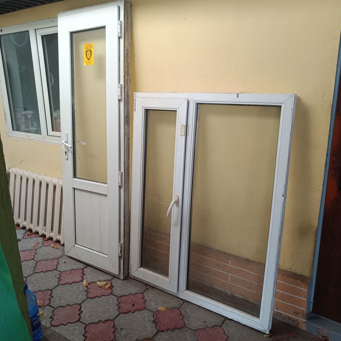 Продам пластиковое окно
