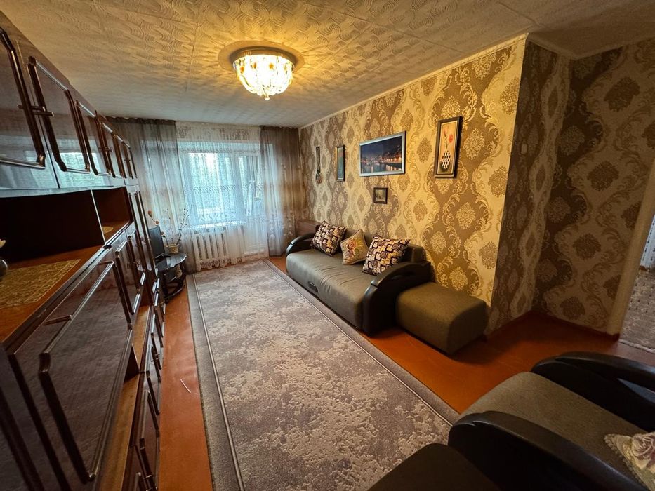 Продам 2-х комнатную 50 лет Октября 114