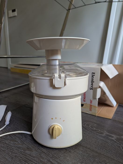 соковыжималка Elenberg JM-5030