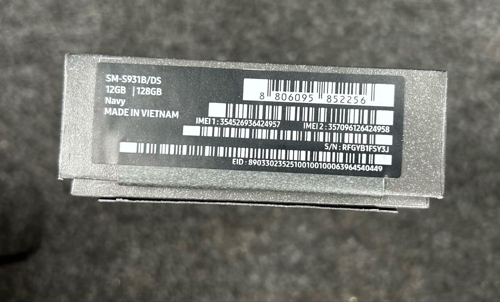 Samsung S25, in garantie, ca NOU
