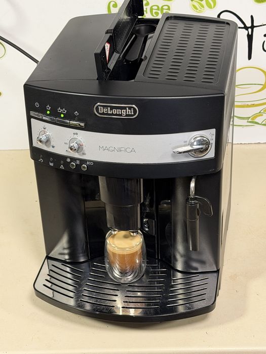 Кафемашина кафе автомат delonghi magnifica с гаранция