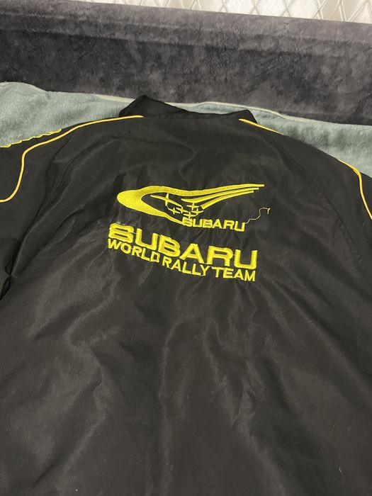 Продам куртку SUBARU