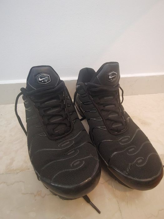 Vand TN uri ( Aproape noi , Pret negociabil )