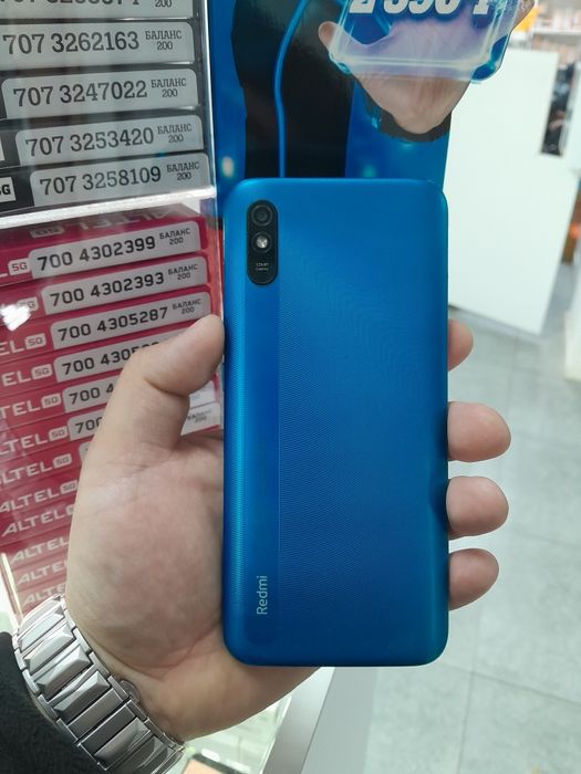 Продам  Samsung A20s  и  Redmi 9A
