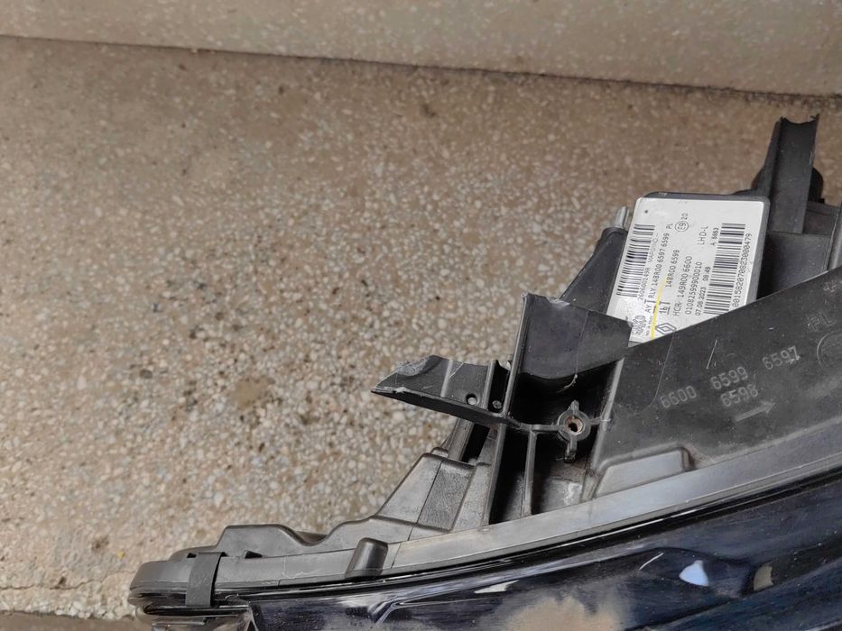 Фарове Renault Clio 5 23г. ляв десен / Фар Рено Клио 23г. Оригинални