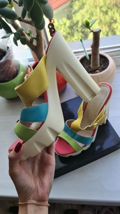 Натуральная, кожаная обувь