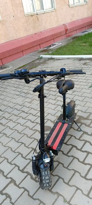 Продам электро самокат 2WD