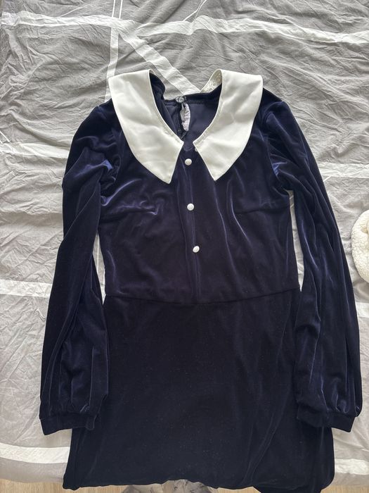 Вильветовое платье с воротником