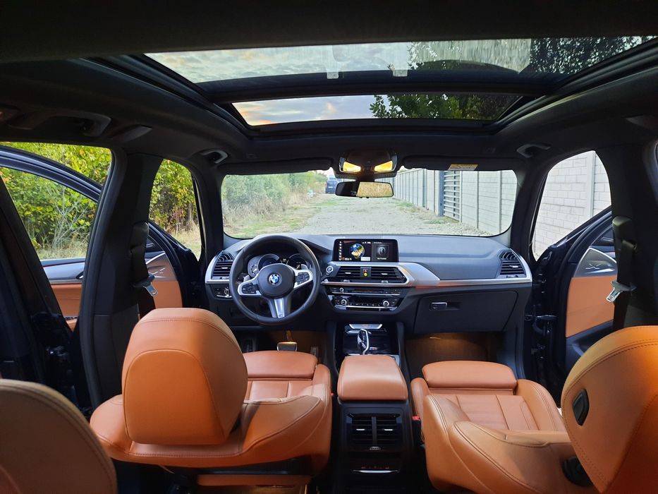BMW X3 M-PACHET  xDrive 2.0d /Panoramic/Head-up/Harman Kardon/Faruri Adaptive