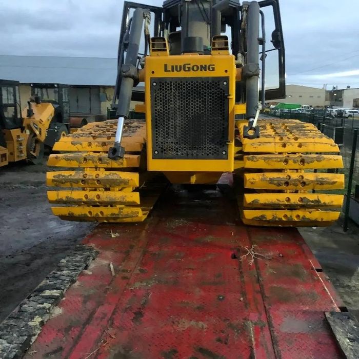 Болотный бульдозер CLG B160CL в наличии в Ташкенте