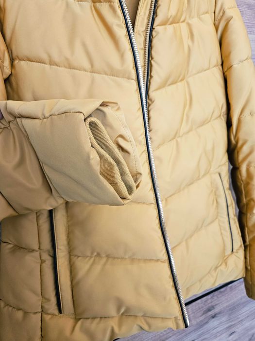 Ново дамско яке ZARA зимно горчица XS качулка подплата вата златисто
