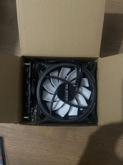 vand ventilatoare carcasa pro gaming