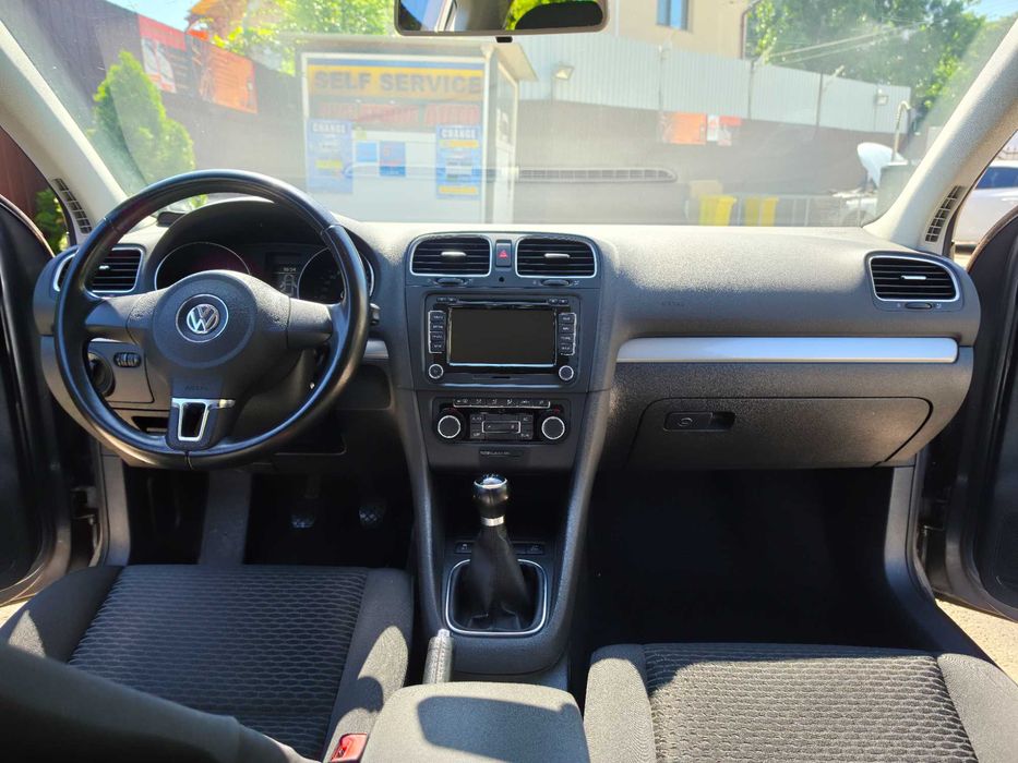 Volkswagen Golf 6, 2011, model Comfort Line, 1,6L, euro 5