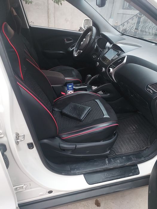 Hyundai tacson sotiladi 11500$