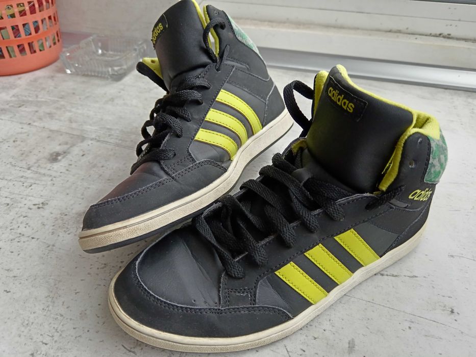 Кожени кецове Адидас 39 1/3