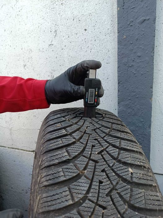 Jante Roti Dezent Cauciucuri Iarna 205 60 16 5x112 GoodYear